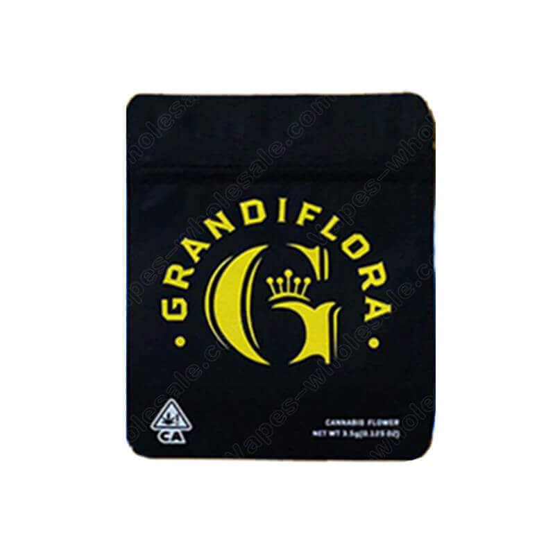 cookies_white_runty_og_3.5g_cannabis_weed_bags_mylar_packaging_dry_herb_tobacco_flowers_pack_3_